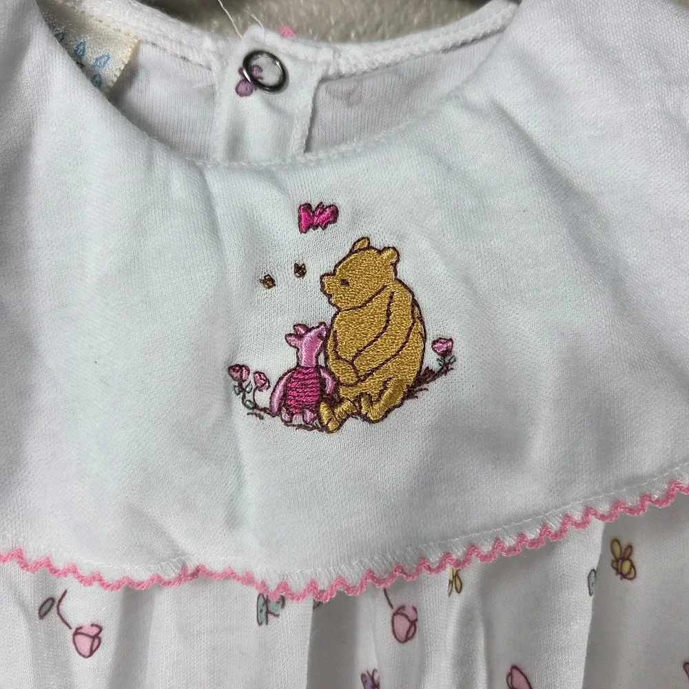 Vintage Classic Pooh Baby Footed Sleeper 6M White Floral Piglet NWT